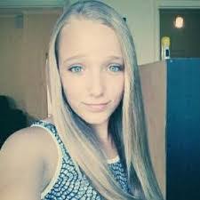 Abby Mitton's Instagram, Twitter & Facebook