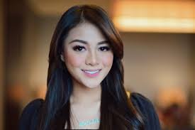 Последние твиты от aurelie hermansyah (@aurelhermansyah). Aurel Hermansyah Segera Bertemu Calon Mertua Di Malaysia Okezone Celebrity