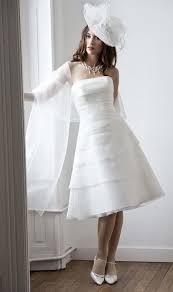 Questo è un tale squisito vintage 1970 fa 1900 abito da sposa anni 00 ha rete a rete pura presso lalto collare di pizzo antico, e maniche a sbuffo lungo a soffio che. Vestiti Da Sposa Anni 60