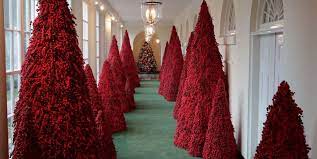 Donald Trump Christmas Portrait 2022 Melania Trump Unveiled This Year's White House Christmas Decorations - 2018  White House Christmas Photos