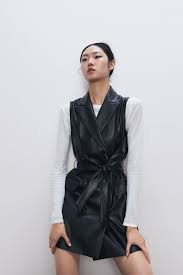 Kaufen sie kleider online auf yoox. Damenkleider Neue Kollektion Online Zara Deutschland Kleider Damen Lederweste Damenkleider