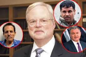 𝗕𝗥𝗬𝗔𝗡 𝗖𝗢𝗚𝗔𝗡, 𝗘𝗟 𝗝𝗨𝗘𝗭 𝗤𝗨𝗘 𝗖𝗢𝗡𝗗𝗘𝗡𝗢́ 𝗔 𝗖𝗔𝗗𝗘𝗡𝗔  𝗣𝗘𝗥𝗣𝗘𝗧𝗨𝗔 𝗔𝗟 𝗖𝗛𝗔𝗣𝗢 𝗚𝗨𝗭𝗠𝗔́𝗡, 𝗘𝗦𝗣𝗘𝗥𝗔 𝗔 𝗠𝗔́𝗫𝗜𝗠𝗢  𝗗𝗔́𝗩𝗜𝗟𝗔 𝗘𝗡 𝗘𝗘𝗨𝗨 ¿Sabías que Bryan Cogan, el juez estadounidense  reconocido por dictar ...