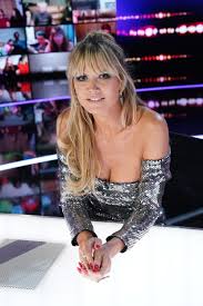 She is the daughter of erna, a hairdresser, and günther klum, a cosmetics company executive. Heidi Klum Says Her 16 Year Old Daughter Leni Might Be Ready To Model Glamour
