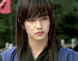 Encontrado En Bing Desde Aminoapps Com Yoo Seung Ho Actors Images Korean Actors
