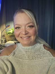 NEW VID! Here's an A CAPPELLA version of HUMAN OPB Ran N Bone Man. It was  awesome getting to work with Anthony again, he's definietly NOT human.  Thanks for watching and sharing!