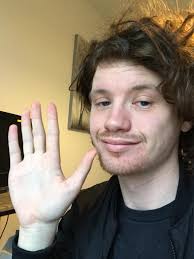 Tonight from 8:30pm we have the talented Iestyn Williams playing LIVE  followed by a Home Band Jam … every one welcome to join us. Doors open at  8pm 🍺🎶🍷🎶