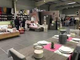 Check spelling or type a new query. Dya Shopping A Rouvert Son Grand Placard Zone De La Grande Porte