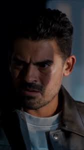 ¿Cuál será ese mensaje? 👀Descúbrelo de lunes a viernes por Telemundo 48 📺  💥#DinastiaCasillas