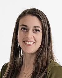 Dawn Hillen's Instagram, Twitter & Facebook