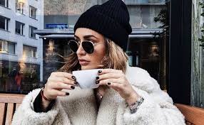7500+ handpicked short hair styles for women. 10 Ways To Wear A Beanie And Have Your Hair Look Good Society19
