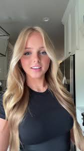 hi guys #blonde#fyp#slay#her#hot#amazing#tiktok#love#audios#viral#fory...