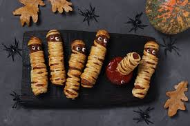 1 · spider halloween deviled eggs. 7 Recipes You Can Make With Your Kids For A Covid 19 Free Halloween At Home Daily Sabah