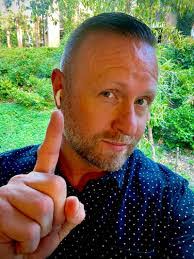 Zachary Lott's Instagram, Twitter & Facebook