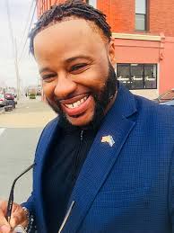 Tony Branch's Instagram, Twitter & Facebook