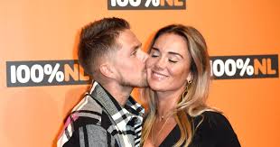 „ergens iets in mij zegt dat ik het al heb gehad. Monique Declares Love To Andre From A Bathtub Purify The Soul Show Netherlands News Live