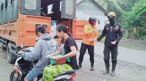 Fakta erupsi gunung semeru, guguran lava meningkat, pendakian ditutup. Gunung Semeru Meletus 550 Warga Mengungsi