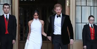 Prinz harry und meghan markle haben sich nach zwei jahren beziehung das jawort gegeben. Prinz Harrys Und Meghan Markles Hochzeitsparty Gaste Plaudern Details Aus Express De