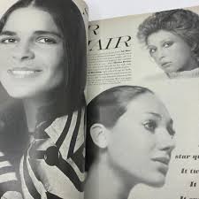 VTG Vogue Magazine February 15 1970 Lynn Sutherland by Bert Stern No Label 