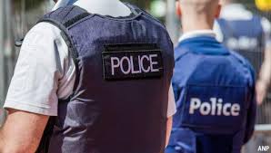 Elke dag om 13u00, 17u45 en 19u00 bij vtm. Transport Online Vlaamse Scholen Ontruimd Vanwege Bommelding