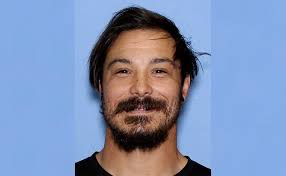 Travis Decker manhunt: Remains positively identified as dad accused of  murdering 3 daughters