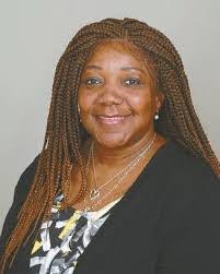 Stephanie Darwin's Instagram, Twitter & Facebook