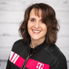 Thrilled to announce that I will be going back to school this fall to  pursue a Master of Science in Information Management (MSIM) at the  University of Washington iSchool with a specialization