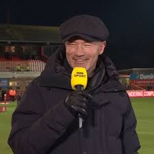 Alan shearer came into our studios to answer your questions. Alan Shearer S Hat The Big Talking Point As Cheltenham Town Take On Manchester City On The Bbc Gloucestershire Live