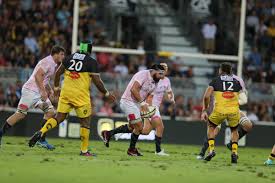 Il ont changer des sieges apparament en fait non, cette photo date de l'année dernière. La Rochelle Ramiro Herrera Titulaire Pour La Premiere Fois Contre Brive L Equipe