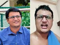 Marshall Riddell's Instagram, Twitter & Facebook