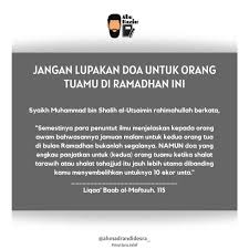 Melafalkan bacaan doa ziarah kubur orang tua yang sudah meninggal menjadi salah satu amalan yang kerap dilakukan di bulan ramadhan dan syawal. Jangan Lupakan Doa Untuk Orang Tuamu Ahmad Randy Desra Facebook
