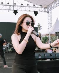 Kabar mengejutkan datang dari nathalie holscher. Pin Di Animasi