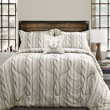 Scope twin, full, king, and queen comforter sets arrayed in tropical florals, damask prints, or even abstract geometrics. Pin On Style S Products I Love