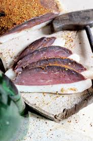 Magret De Canard Seche Aux Epices Recette Alimentation Magret De Canard Recettes De Boissons