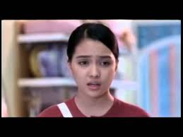 Untuk kehidupan seorang remaja, kehidupan tita bisa rachmania arunita berusaha untuk kembali menata eiffel, i'm in love menjadi novel yang bermutu dan patut untuk kembali dibangkitkan walau telah. Trailer Eiffel I M In Love 2003 Official Youtube