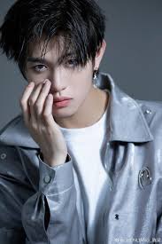 Dale 王顔宏 Wang Yanhong