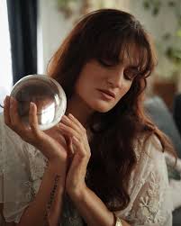 I will help you solve your most challenging problem thanks to my abilities  🗝🕯. I'm Eva Richardson, a leading love psychic, tarot reader, occultist  and magician in the USA 🔮⏳. If you