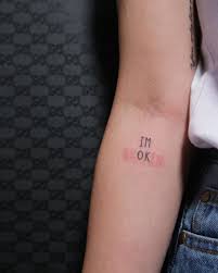 Es Ist Zeit Fur Einen Neuanfang Es Gibt Keine Bessere Moglichkeit Dich Zu Ermutigen Ihr Bestes In 2020 Small Tattoos Small Tattoos With Meaning Tattoos With Meaning