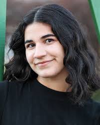 Karina Wills's Instagram, Twitter & Facebook