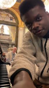 saw these guys drinking so i decided to sing them my original song,  stream/download/buy my original song “me vider la tête”: camdenmusique.com