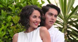 Sergio mayer mori quiere terminar con el escándalo que generó tras criticar al grupo formado por anahí, poncho, dulce, maite, christian y christopher. Fame Barbara Mori Grandmother At 38 Years Old Sergio Mayer Mori The Son Of Rub