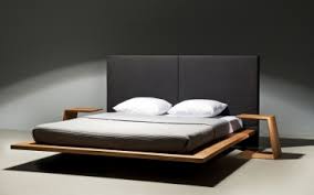 Design betten sind die elegante variante, wenn menschen ihrem schlafzimmer eine edle beziehungsweise extravagante ausstrahlung verleihen wollen. Mazzivo Mobel Outlet I Zeitlose Designerbetten Ab Werk Mood 2 0 Designerbett Aus Massivholz Mit Polsterkopfteil