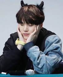 Bukan Maknae 5 Kpop Idol Ini Memiliki Wajah Yang Baby Face Antvklik