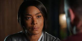 Athena's 9-1-1 Season 8 Story Exposes The Harsh Reality Of Angela Bassett's  Time In The Show