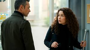 La forza di una donna, anticipazioni 15 agosto: Sirin riceve un messaggio  minaccioso che mette a rischio il trapianto di Bahar