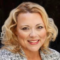 Karen Teeter's Instagram, Twitter & Facebook