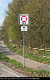 Benziner erhalten ab euro 2 eine grüne plakette. Schild Umweltzone Grune Plakette Stockfoto 21346869 Bildagentur Panthermedia