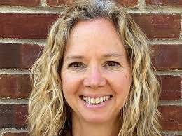 Nanette Logan's Instagram, Twitter & Facebook