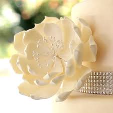 A variety of different designs of gumpaste flower sprays and bunches perfect for decorating cakes as an edible cake topper. Dahlias Queen Of The Night Fondant Wedding Cakes Gum Paste Flowers Fondant Flowers