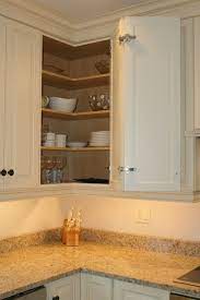 86 Beispiele Gemeinsame Kuche Malen Ideen Mit Holz Schranke Initiative Inset Ist Eine De Corner Kitchen Cabinet Upper Kitchen Cabinets Kitchen Cabinet Design