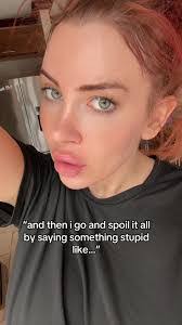 Amanda Vandyke's Instagram, Twitter & Facebook